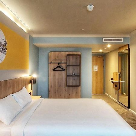 B&B Hotel London Heathrow Слау Экстерьер фото