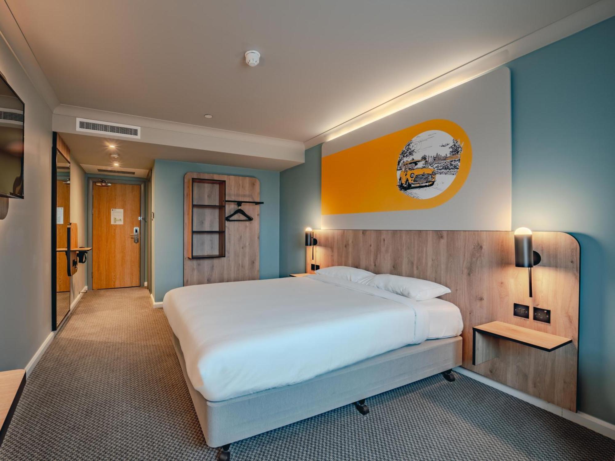 B&B Hotel London Heathrow Слау Экстерьер фото