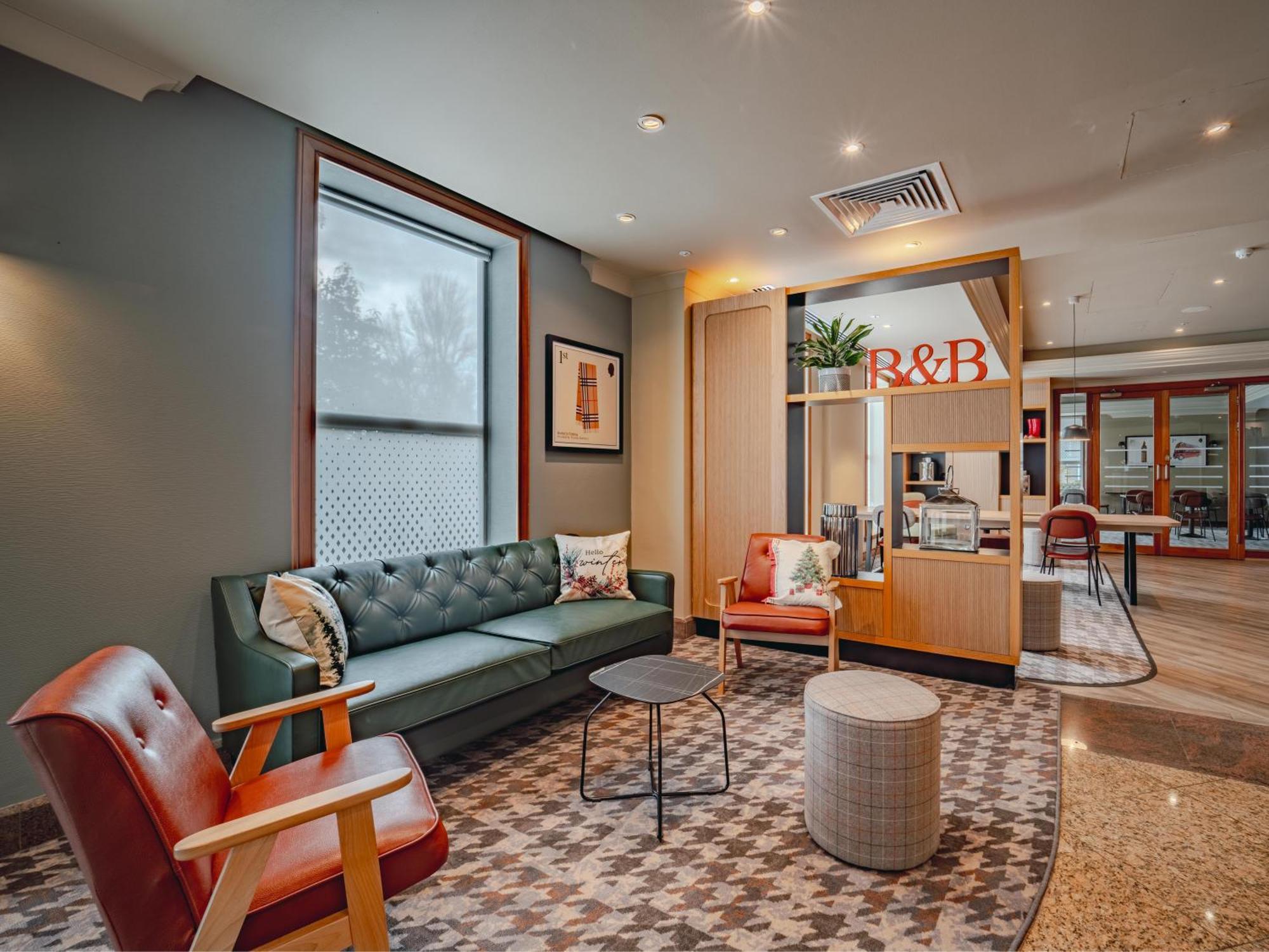 B&B Hotel London Heathrow Слау Экстерьер фото