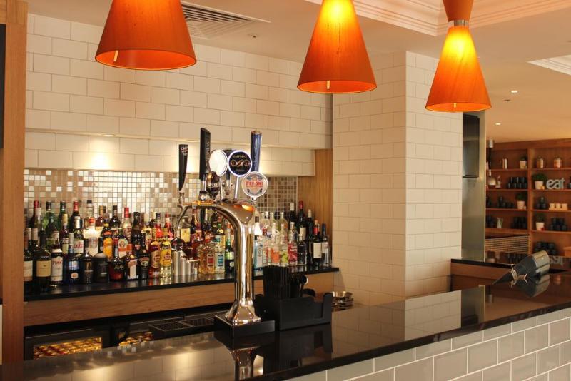 B&B Hotel London Heathrow Слау Экстерьер фото