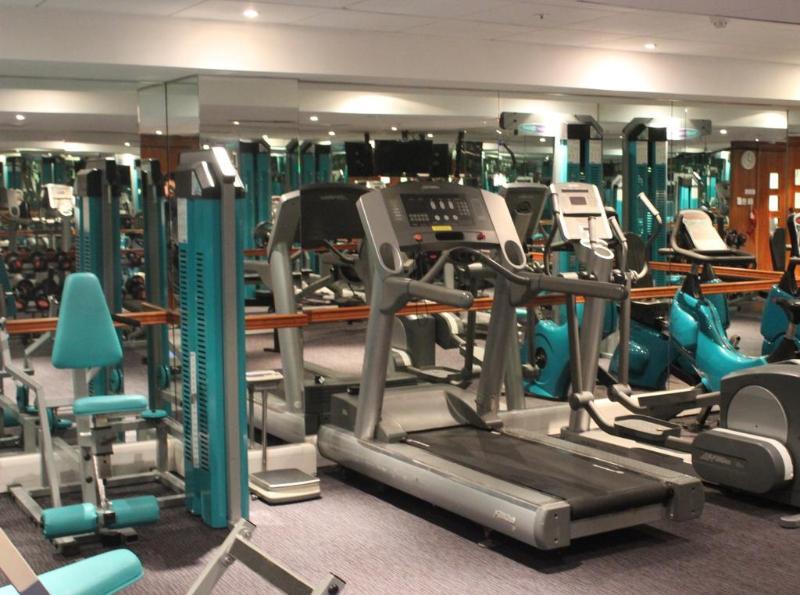B&B Hotel London Heathrow Слау Экстерьер фото